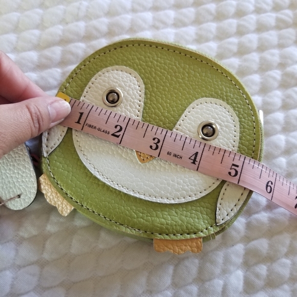 To  go go | Penguin Coin Pouch - Picture 4 of 5